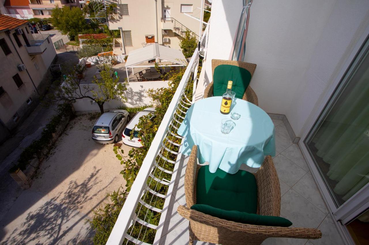 Apartmani Miki Podgora Luaran gambar