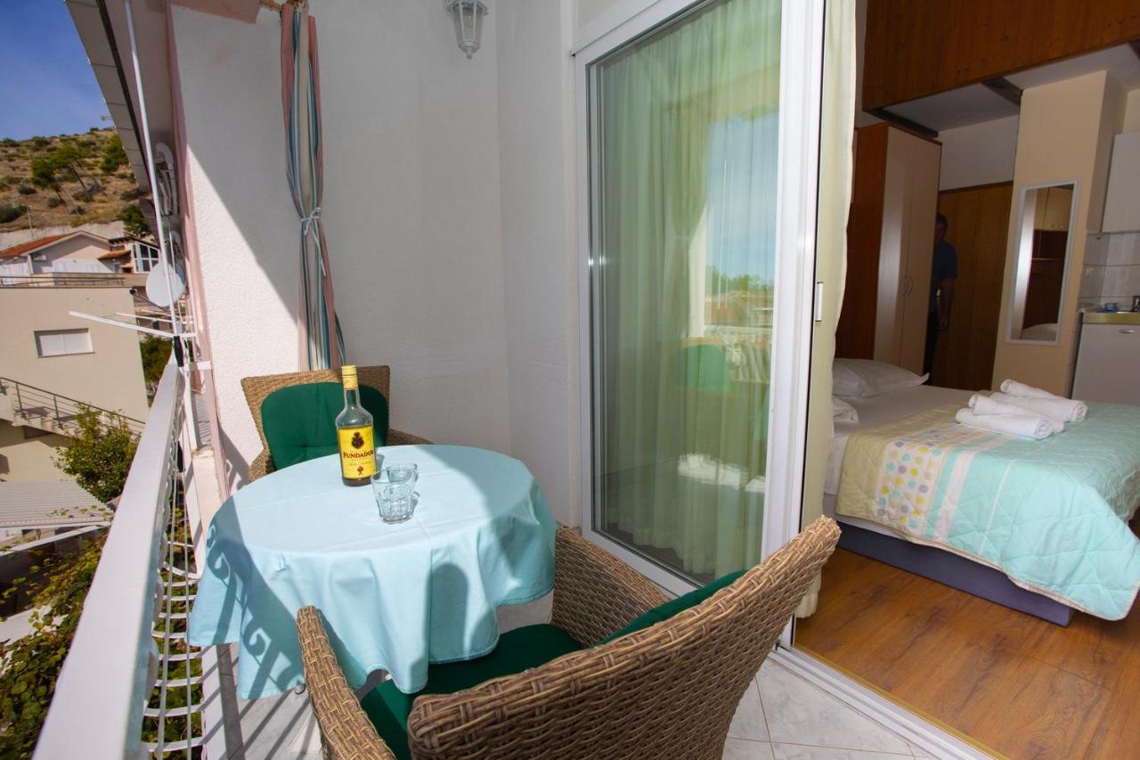 Apartmani Miki Podgora Luaran gambar