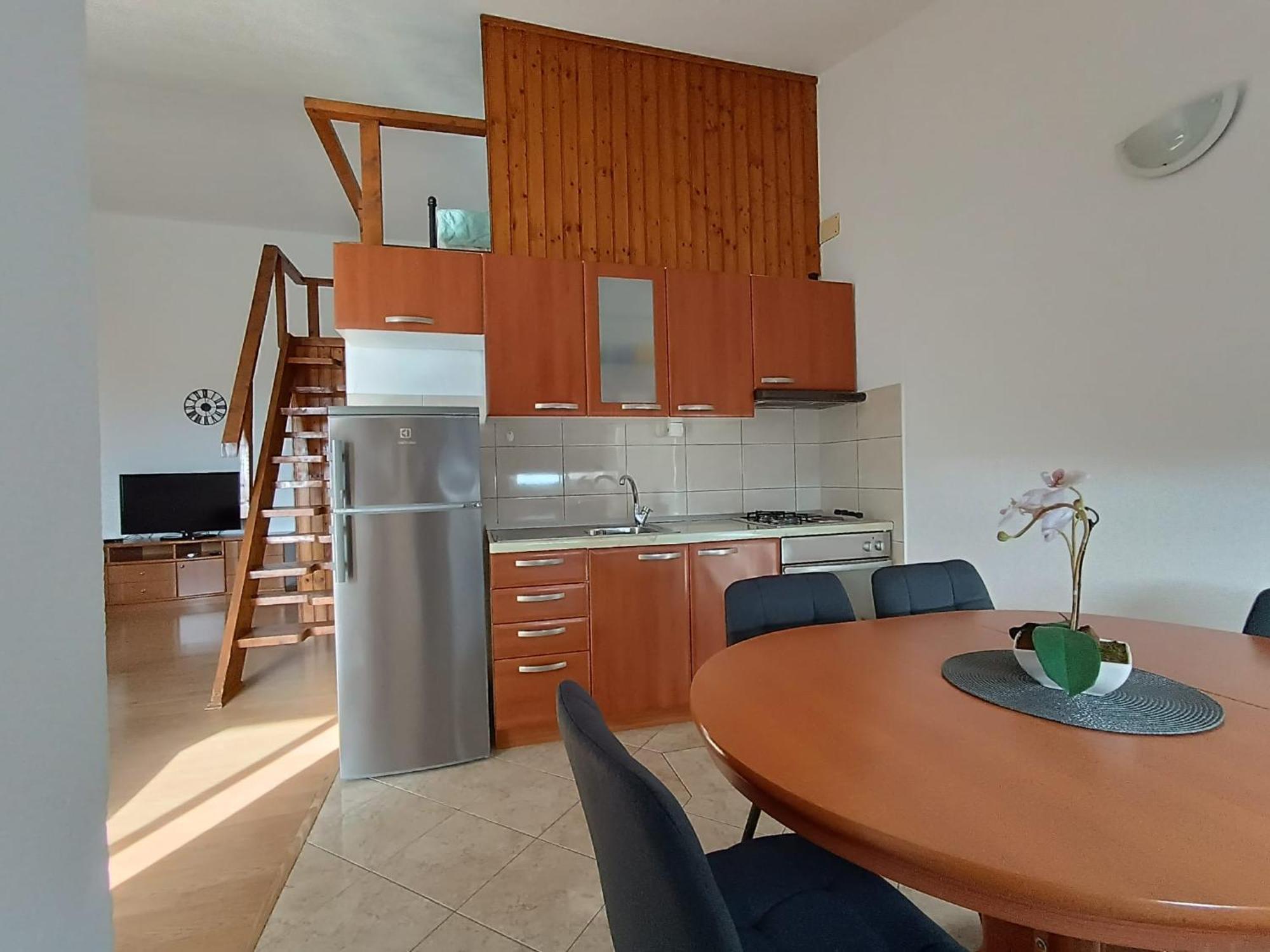 Apartmani Miki Podgora Luaran gambar
