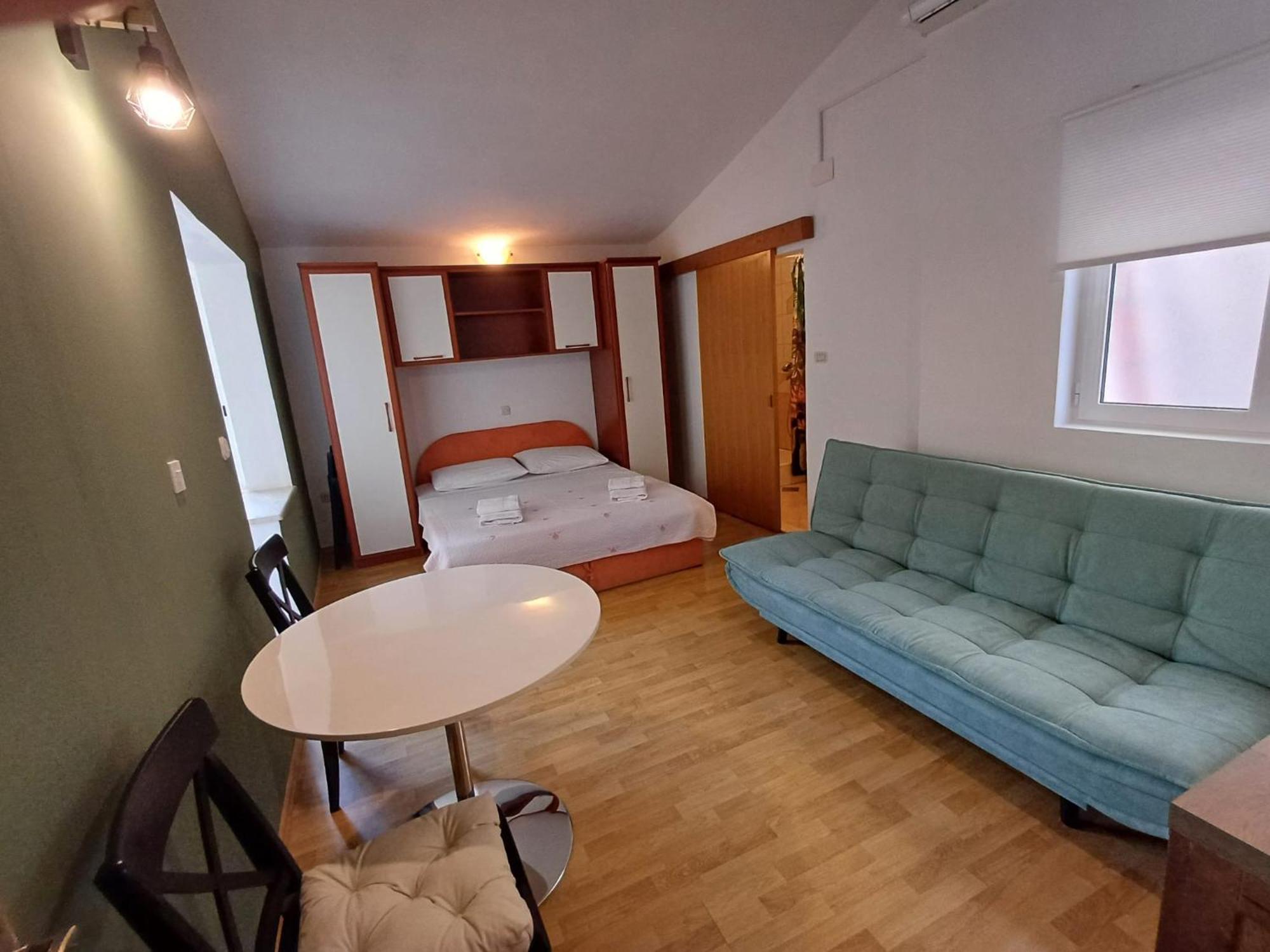 Apartmani Miki Podgora Luaran gambar