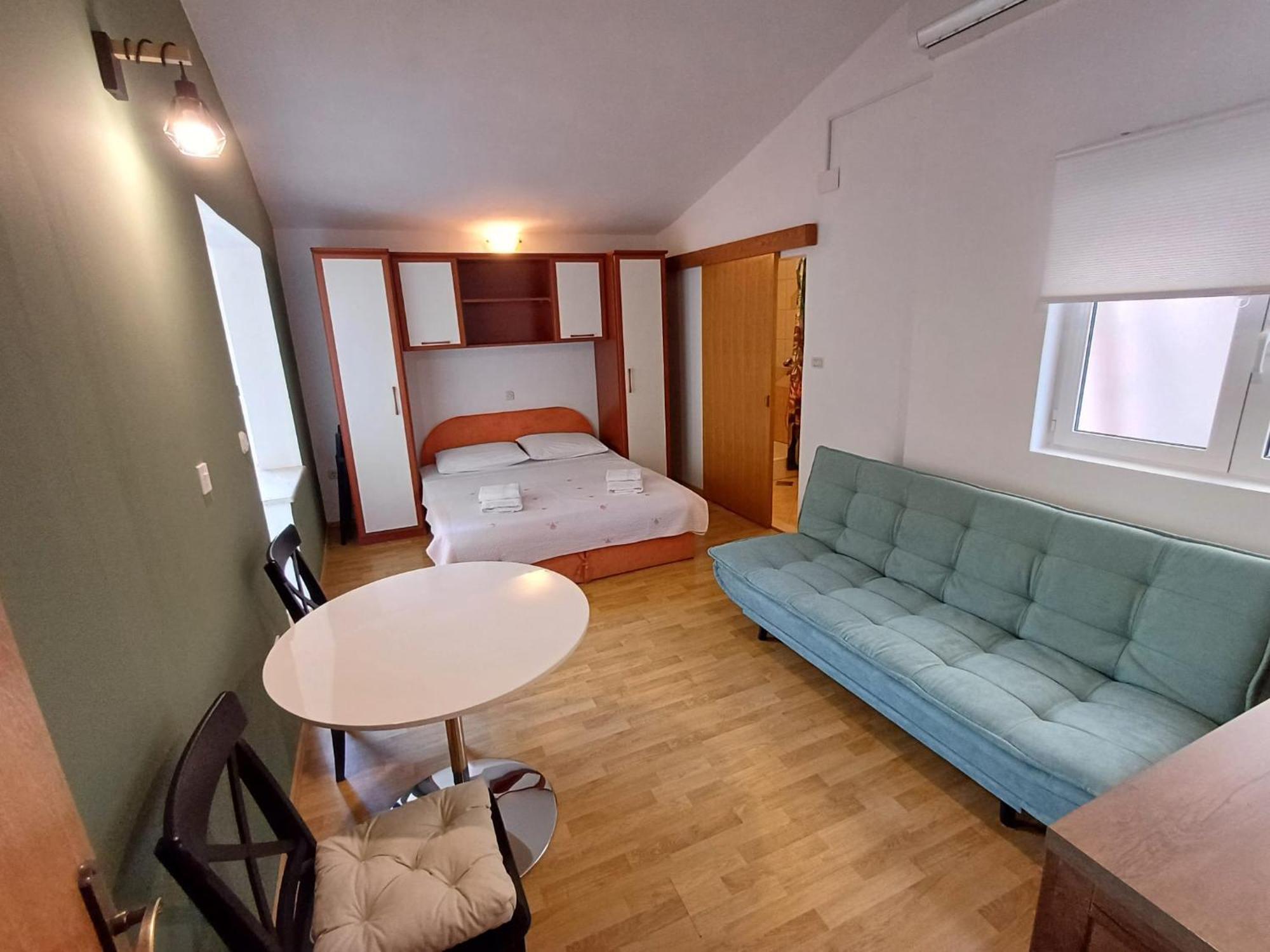 Apartmani Miki Podgora Luaran gambar